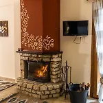 Hotel Enastron *