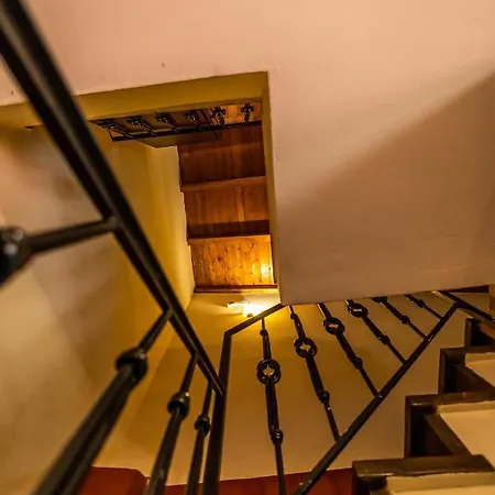 Enastron Hotel