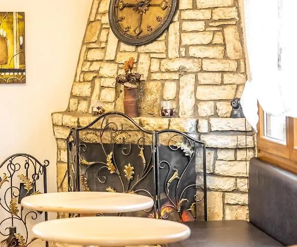 Szálloda Enastron *