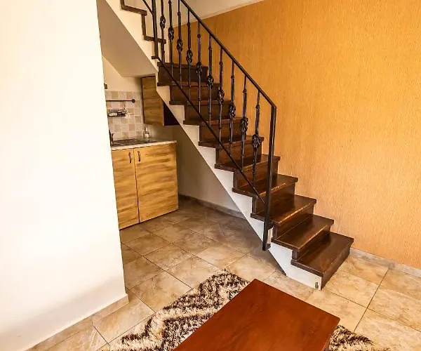 Szálloda Enastron *